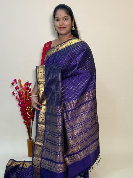 Mangalgiri Silk Cotton Checked Saree In Purple With Traditional Border