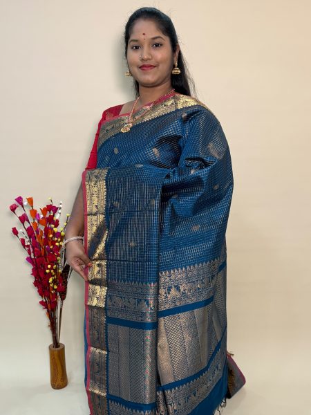 Mangalgiri Silk Cotton Checked Buttas In Peacock Blue With Traditional Border