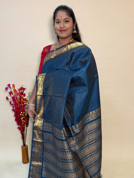 Mangalgiri Silk Cotton Checked Saree In Peacock Blue With Traditional Border