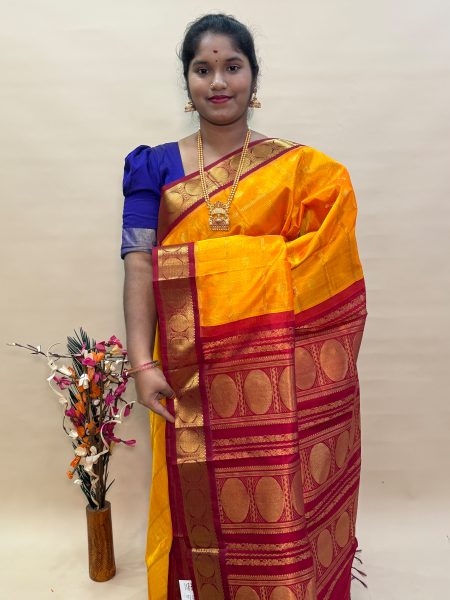 Silk Cotton Korvai Banarasi Checked in Mango Yellow And Maroon With Traditional Border