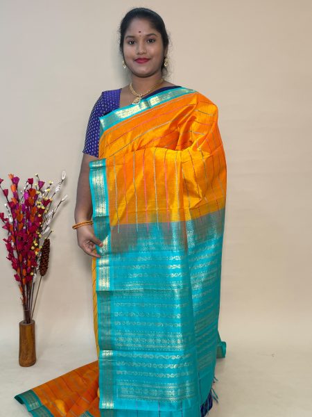 Silk Cotton Kuppadam Veldhari In Dual Shaded Mustard And Teal With Traditional Border