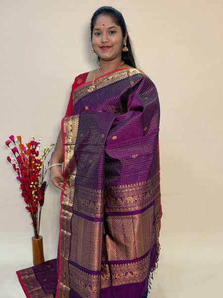 Mangalgiri Silk Cotton Checked Buttas In Wine With Traditional Border