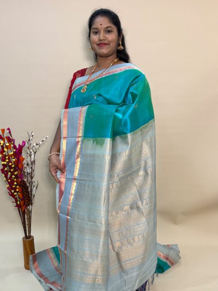 Silk Cotton Korvai Buttas In Dual Shaded Teal And Silver Grey With Traditional Border
