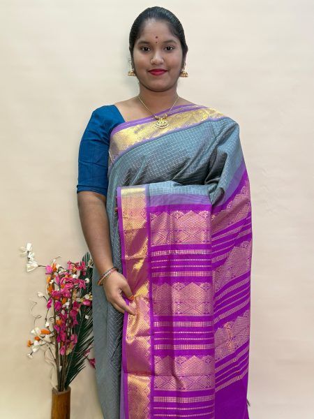 Semi Silk Cotton Kattam In Grey And Magentha With Traditional Border