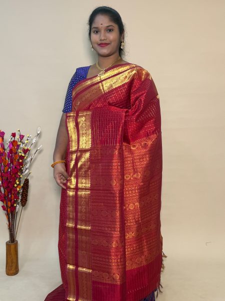 Traditional Silk Cotton Lakshadeepam Saree In Maroon With Traditional Border