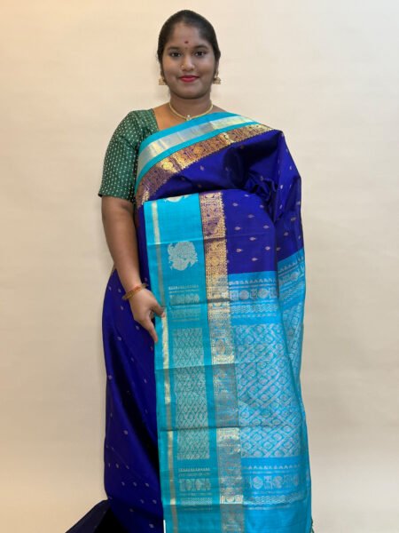 Kuppadam Silk Cotton Border Buttas In Violet And Teal With Traditional Border