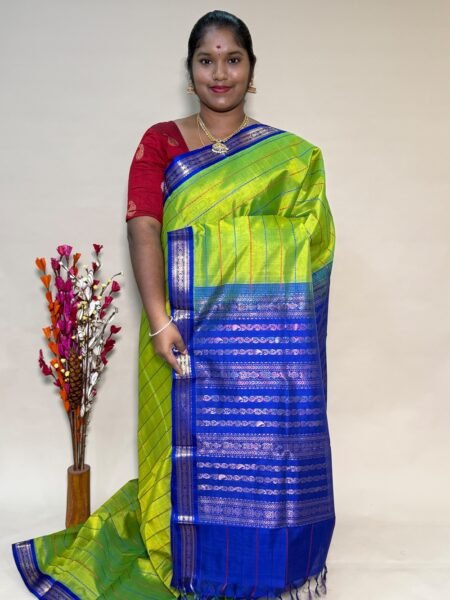 Kuppadam Silk Cotton Veldhari In Sneha Green And Violet With Traditional Border