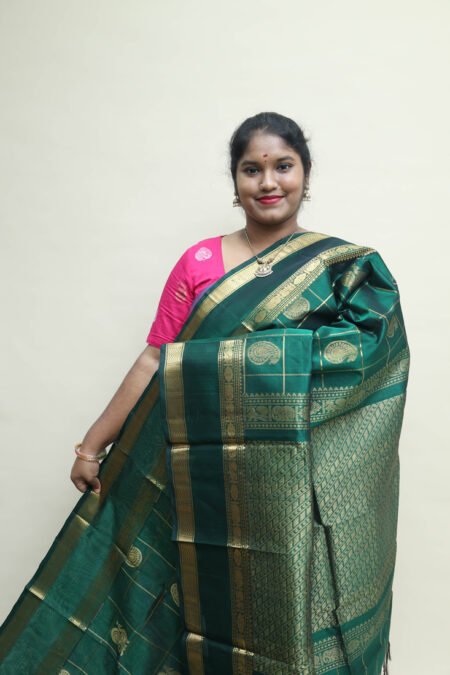 Traditional Silk Cotton Saree In Green With Rettapet Border