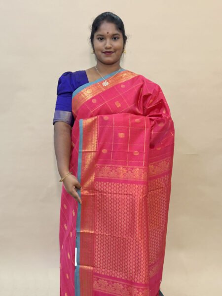 Silk Cotton Mayil Chakram In Lotus Pink With Traditional Border