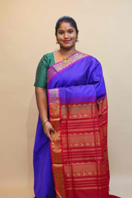 Semi Silk Cotton Zari Kattam In Violet And Maroon With Traditional Border