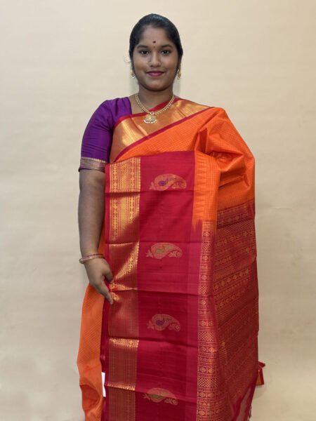 Bridal Kuppadam Silk Cotton Saree In Orange And Red With Traditional Border
